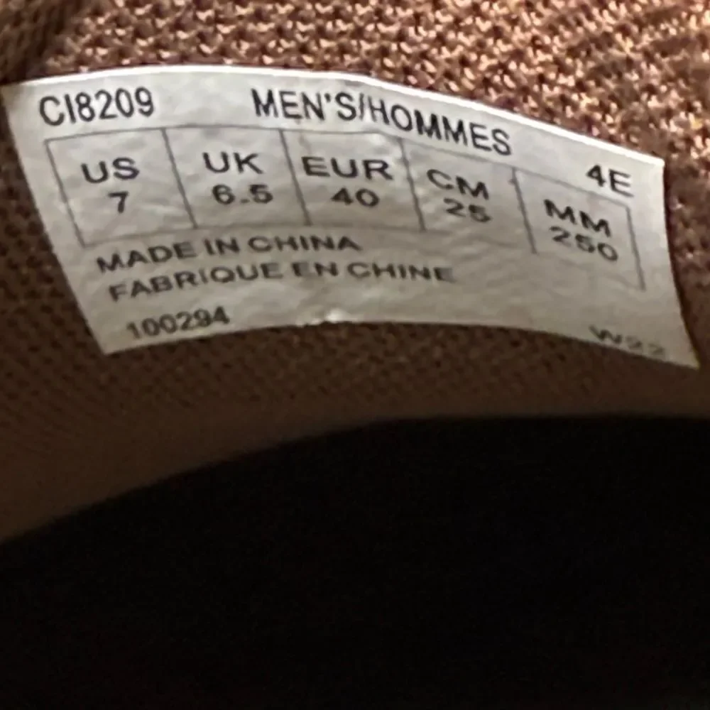 Dunham classic brown